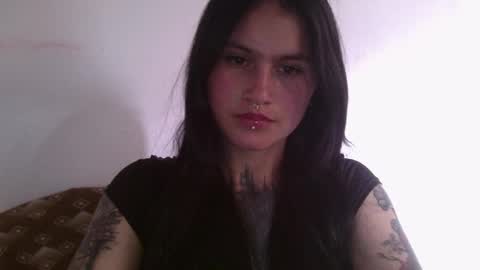 Snapshot of lunatica_2000 chatting on 10, 1, 2025 Luna online show from 10, 1, 2025