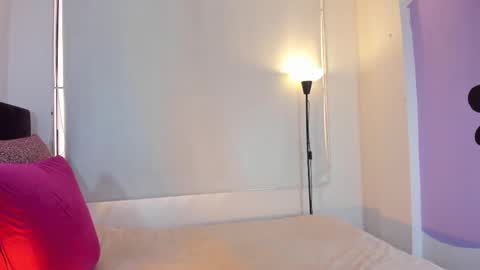 lunavelvet7 online show from 2, 2, 2026