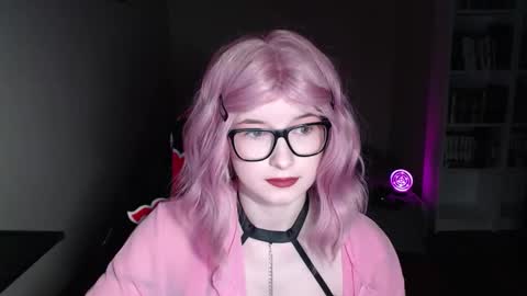 Snapshot of lunaxcherry chatting on 4, 3, 2026 LunaXcherry online show from 4, 3, 2026