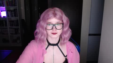 Snapshot of lunaxcherry chatting on 25, 3, 2026 LunaXcherry online show from 25, 3, 2026