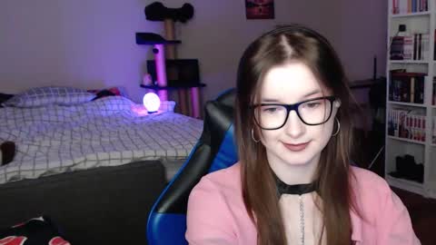 Snapshot of lunaxcherry chatting on 30, 3, 2026 LunaXcherry online show from 30, 3, 2026