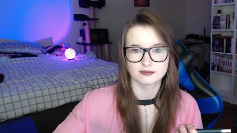 Snapshot of lunaxcherry chatting on 1, 4, 2026 LunaXcherry online show from 1, 4, 2026