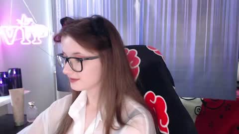 LunaXcherry online show from 25, 6, 2026