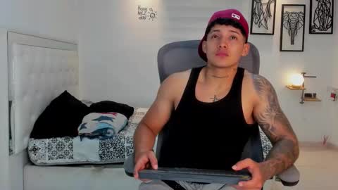 Snapshot of lunay_xtreemboy chatting on 27, 2, 2026 Lunay online show from 27, 2, 2026