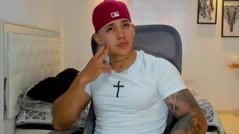 Snapshot of lunay_xtreemboy chatting on 7, 3, 2026 Lunay online show from 7, 3, 2026