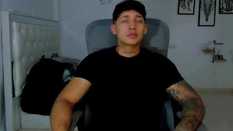 Snapshot of lunay_xtreemboy chatting on 25, 3, 2026 Lunay online show from 25, 3, 2026