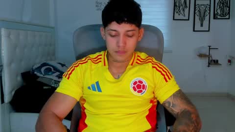 Snapshot of lunay_xtreemboy chatting on 30, 3, 2026 Lunay online show from 30, 3, 2026