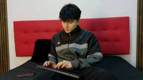 lunaydream online show from 25, 4, 2026