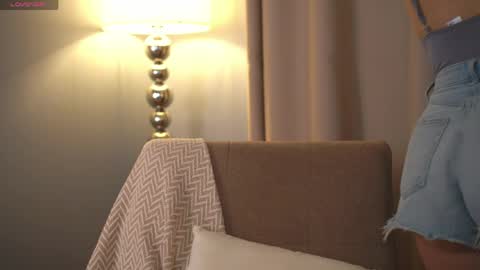 Snapshot of lunea_evienne_ chatting on 21, 5, 2026 Evi online show from 21, 5, 2026