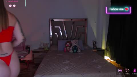 Snapshot of lunna_roosee chatting on 4, 2, 2026 LUNA ROSE online show from 4, 2, 2026