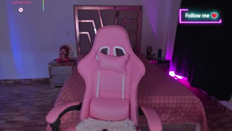 Snapshot of lunna_roosee chatting on 25, 2, 2026 LUNA ROSE online show from 25, 2, 2026