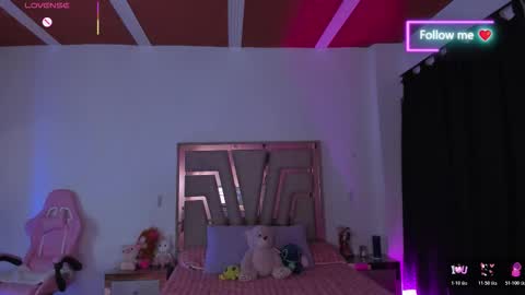 Snapshot of lunna_roosee chatting on 27, 2, 2026 LUNA ROSE online show from 27, 2, 2026