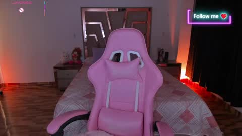 LUNA ROSE online show from 5, 5, 2026