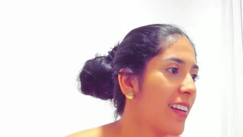     online show from 30, 11, 2025