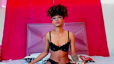 Lunna online show from 29, 9, 2025