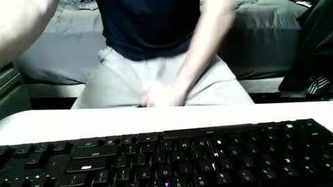 lurkin4alivin online show from 19, 10, 2025