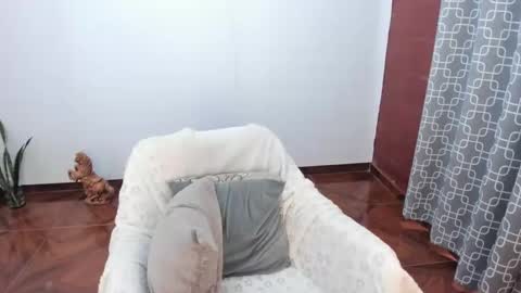 Snapshot of luscious86 chatting on 25, 10, 2025 PAULINA online show from 25, 10, 2025