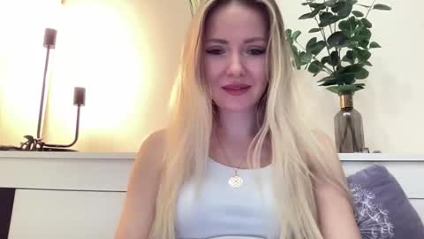 Snapshot of lusiluv chatting on 6, 2, 2026 lusiluv online show from 6, 2, 2026