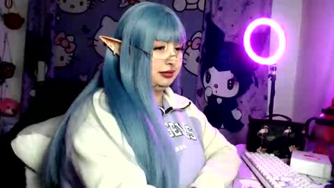 lussyevans_ online show from 8, 6, 2026
