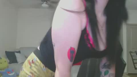 Snapshot of lustfullives chatting on 19, 12, 2024 LustfulLives online show from 19, 12, 2024