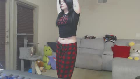 Snapshot of lustfullives chatting on 24, 12, 2024 LustfulLives online show from 24, 12, 2024