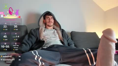 lustfullooking online show from 12, 11, 2025