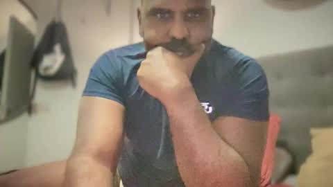 Snapshot of luv2bbreeded chatting on 13, 9, 2025 Luv2bbreeded online show from 13, 9, 2025