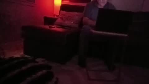 Snapshot of luv2toknstrok chatting on 21, 9, 2025 Luv2tokNstrok online show from 21, 9, 2025