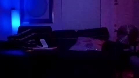 Snapshot of luv2toknstrok chatting on 11, 10, 2025 Luv2tokNstrok online show from 11, 10, 2025