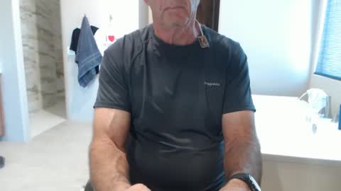 Snapshot of luv_missle chatting on 10, 3, 2025 luv_missle online show from 10, 3, 2025