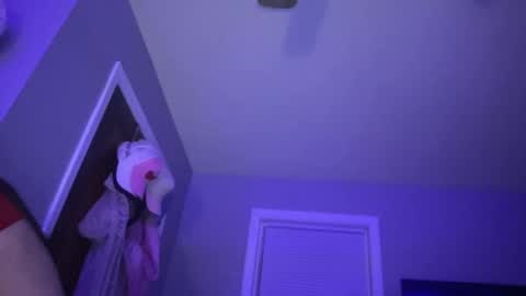 avery online show from 8, 2, 2026