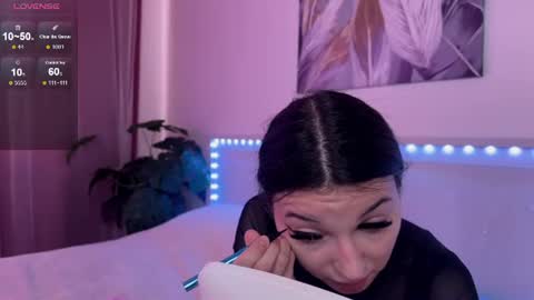 Snapshot of luvlyveronica chatting on 23, 7, 2026 Veronica online show from 23, 7, 2026