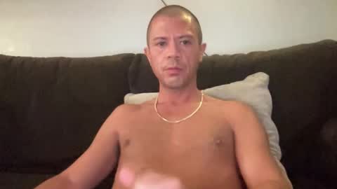 Snapshot of luvv777 chatting on 14, 3, 2026 luvv777 online show from 14, 3, 2026