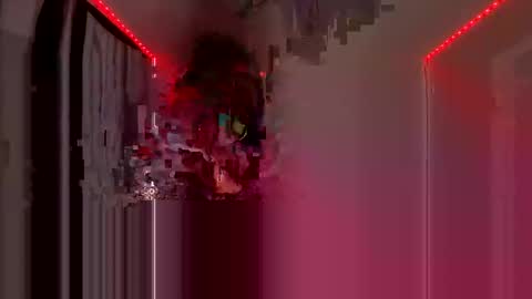 Snapshot of luvvlee chatting on 26, 10, 2025 luvvlee online show from 26, 10, 2025