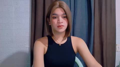 Snapshot of lux_white chatting on 4, 2, 2026 queen lux online show from 4, 2, 2026