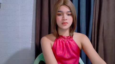 Snapshot of lux_white chatting on 9, 2, 2026 queen lux online show from 9, 2, 2026