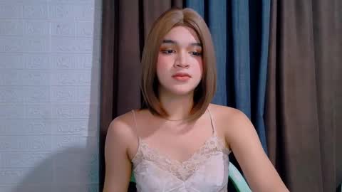 Snapshot of lux_white chatting on 12, 2, 2026 queen lux online show from 12, 2, 2026