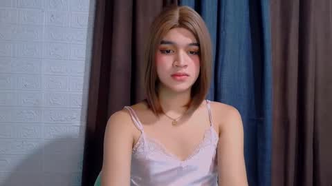 Snapshot of lux_white chatting on 19, 2, 2026 queen lux online show from 19, 2, 2026