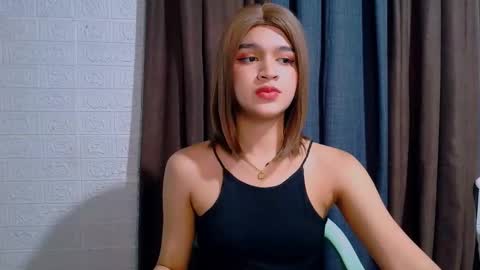 Snapshot of lux_white chatting on 11, 3, 2026 queen lux online show from 11, 3, 2026