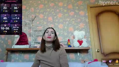 Snapshot of luxegirl67 chatting on 27, 2, 2025 Sophie online show from 27, 2, 2025