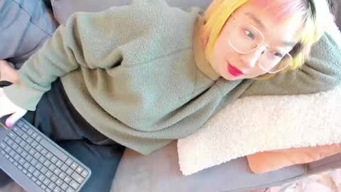 Snapshot of luxgray chatting on 3, 12, 2024 LuxGray online show from 3, 12, 2024