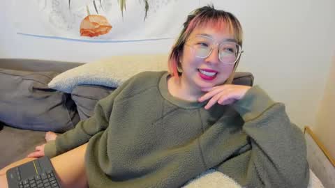 Snapshot of luxgray chatting on 9, 2, 2025 LuxGray online show from 9, 2, 2025