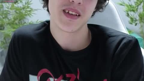 luxraen online show from 2, 2, 2026