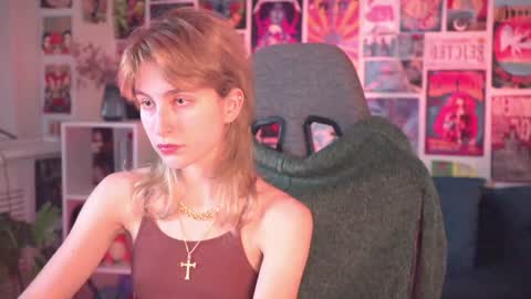 Snapshot of luxrayi chatting on 16, 1, 2025 Ray online show from 16, 1, 2025