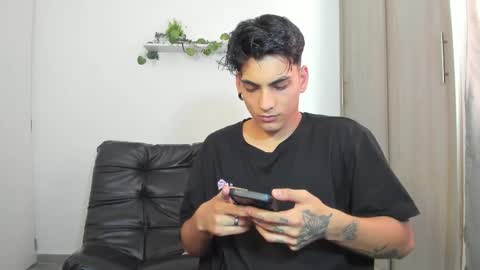 Snapshot of luxrx chatting on 24, 4, 2026 luxrx online show from 24, 4, 2026