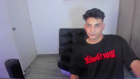 Snapshot of luxrx chatting on 2, 6, 2026 luxrx online show from 2, 6, 2026