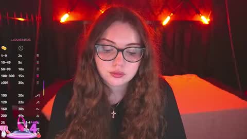 luxsopphia_ online show from 13, 6, 2026