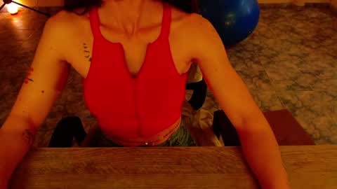 Snapshot of luxurydivine chatting on 30, 4, 2026 Liss online show from 30, 4, 2026
