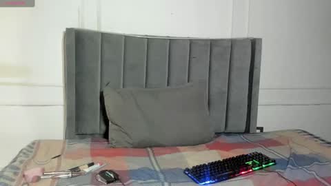 Snapshot of luxuryheaven chatting on 7, 1, 2026 Tommy and Polly online show from 7, 1, 2026