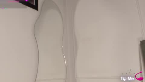 Snapshot of luxuryheaven chatting on 16, 2, 2026 Tommy and Polly online show from 16, 2, 2026